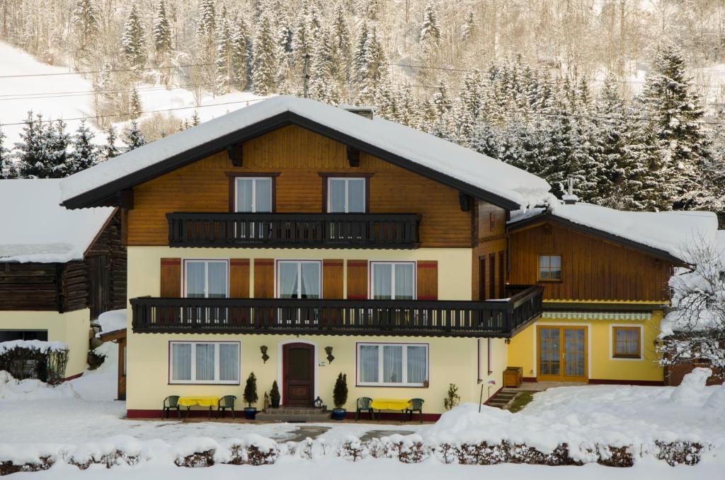 Haus Dachstein Schnitzer Hotel Eben Im Pongau Eksteriør billede